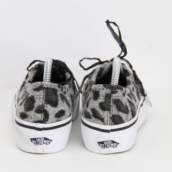 Vans Authentics Skate Shoes Gray Fuzzy Spotted Animal Print, Women's 6 - Picture 5 of 7